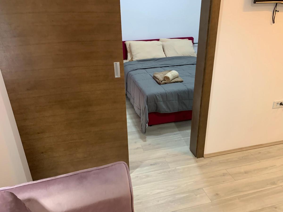 De Lux Nedeljkovic Aparthotel Jagodina Exteriör bild