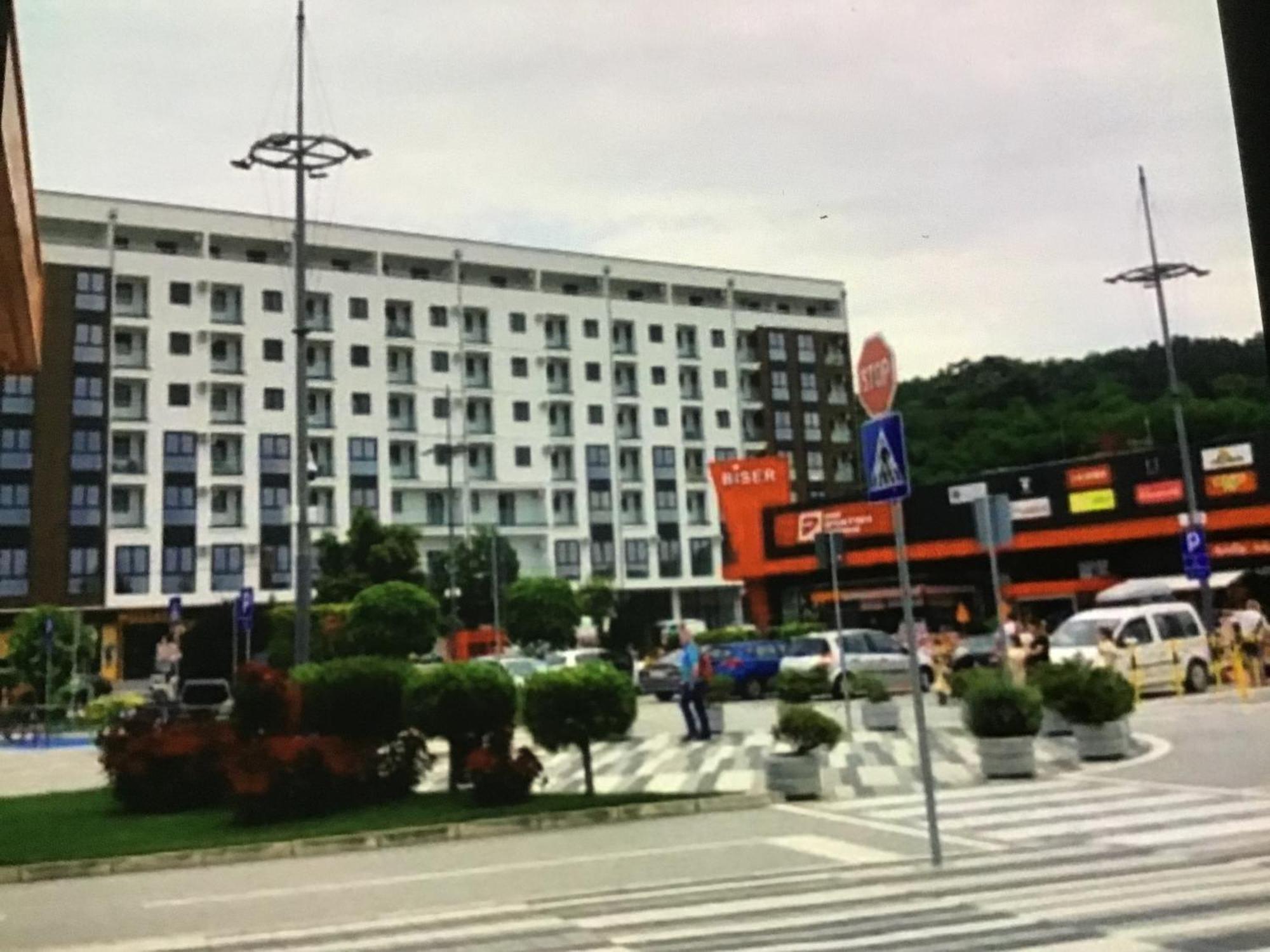 De Lux Nedeljkovic Aparthotel Jagodina Exteriör bild