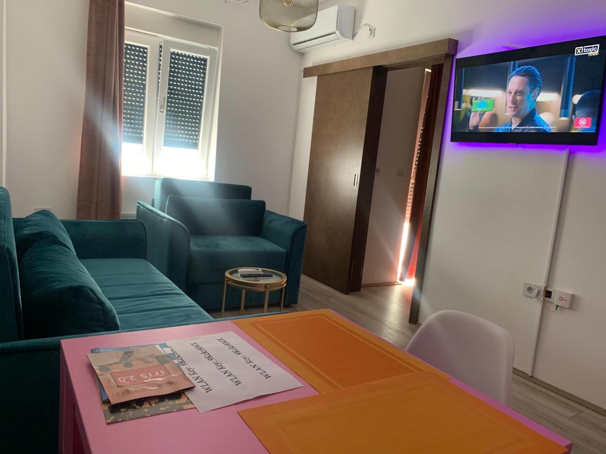 De Lux Nedeljkovic Aparthotel Jagodina Exteriör bild
