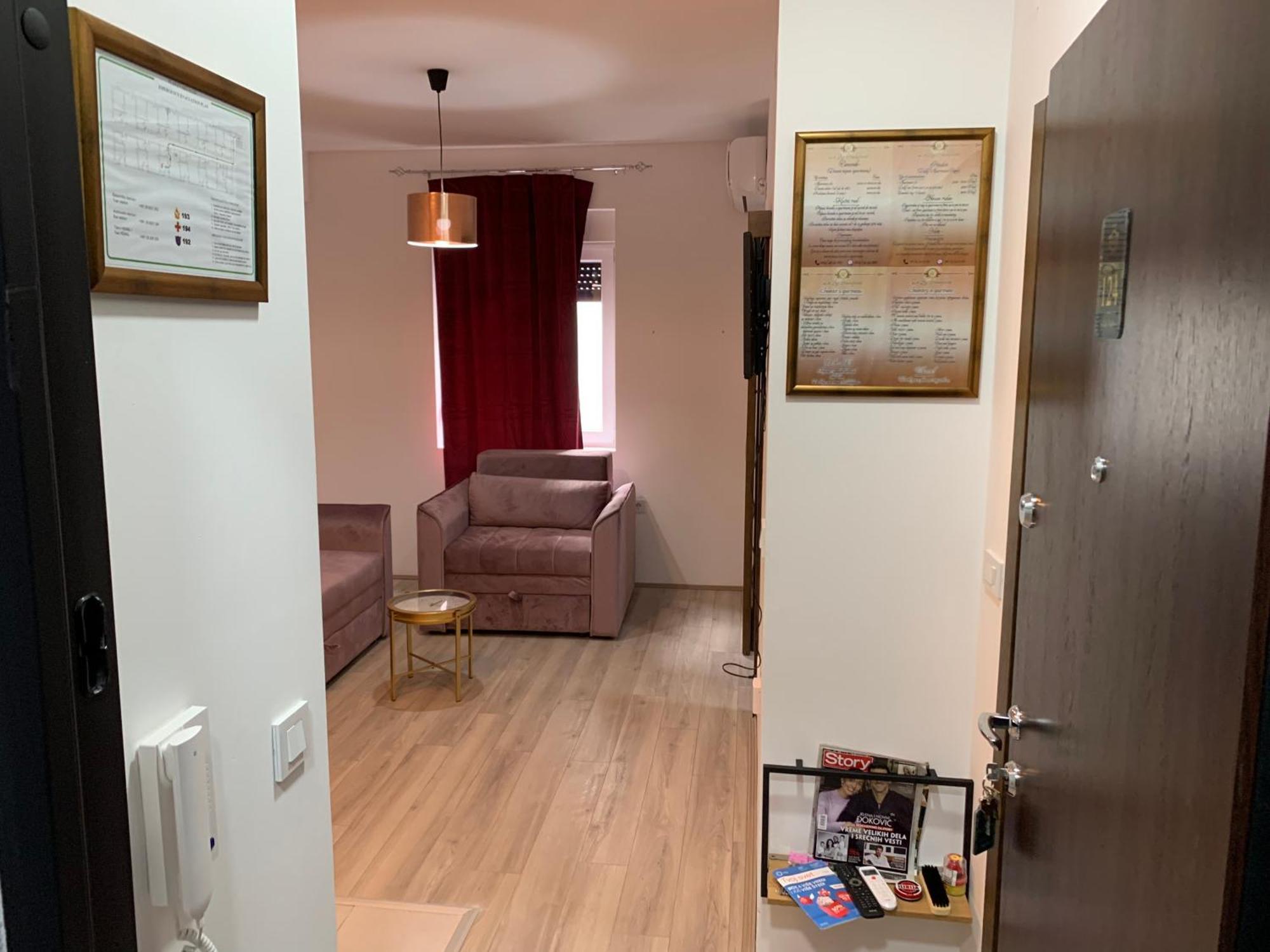 De Lux Nedeljkovic Aparthotel Jagodina Exteriör bild